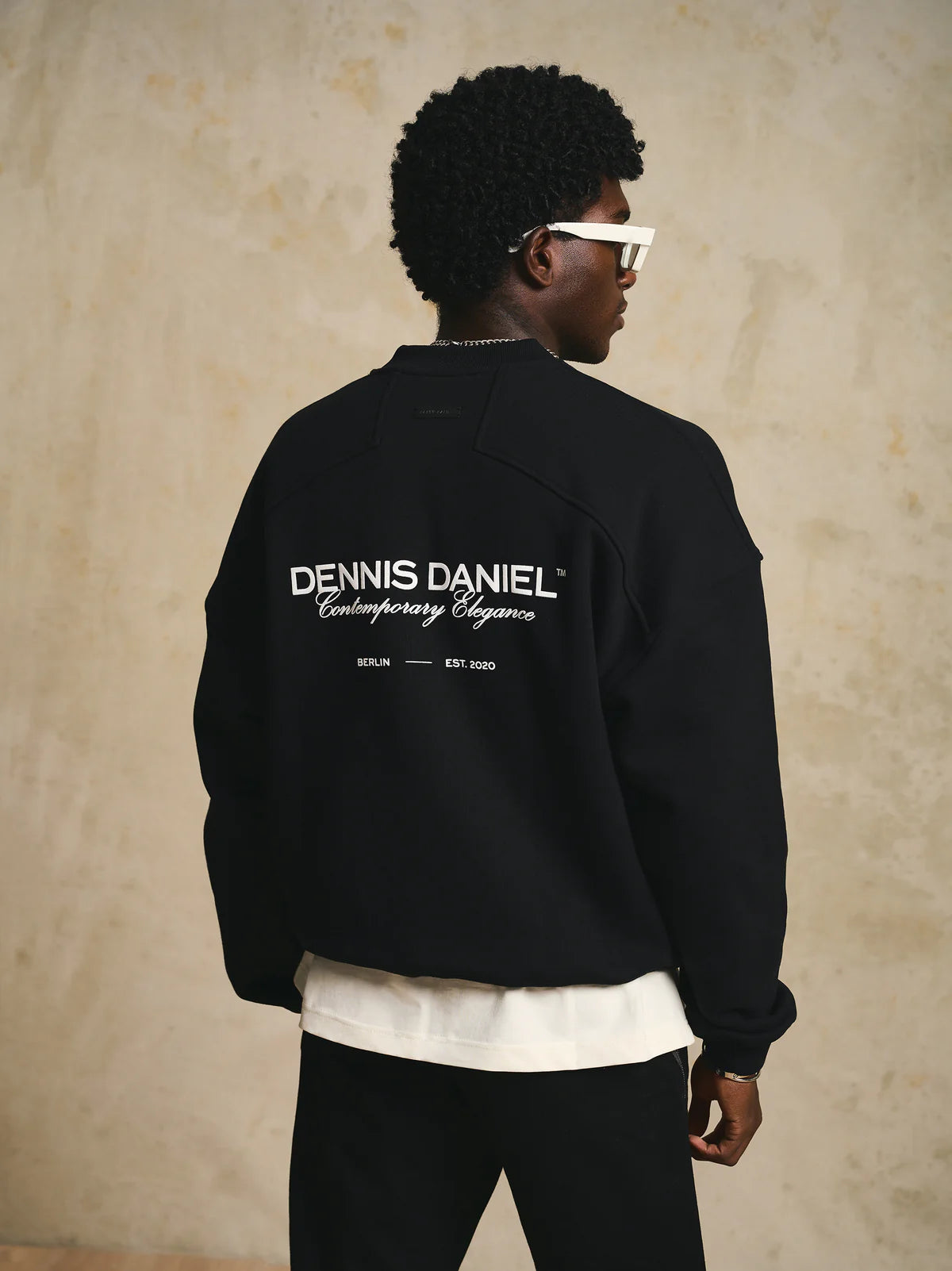 Dennis Daniel Sweater Black (XS/S/M/L/XXL)