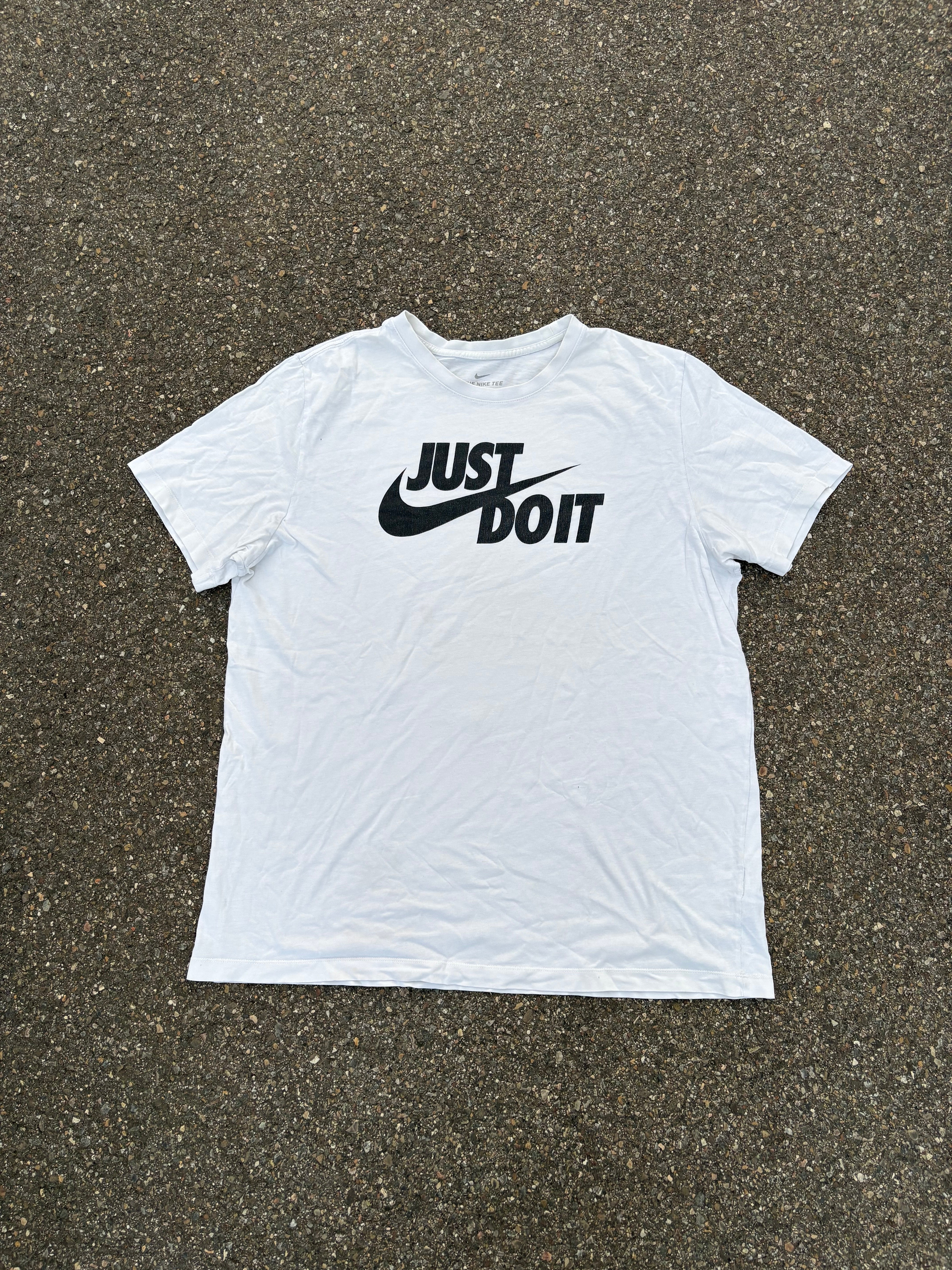 Nike Vintage T-shirt (XL)