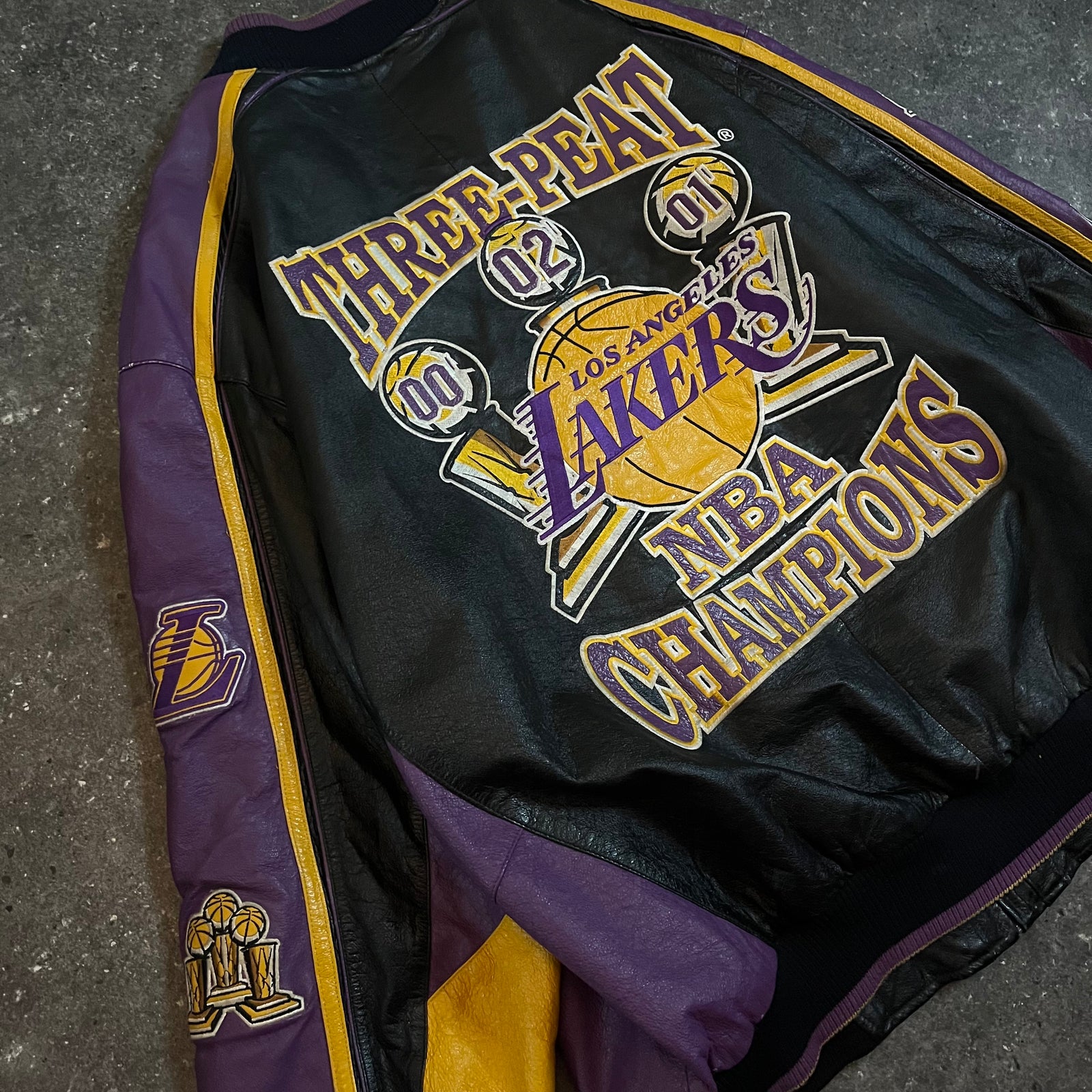 2002 Lakers NBA 3Peat Championship Jacket 3XL 4XL Vice Vintage Selection