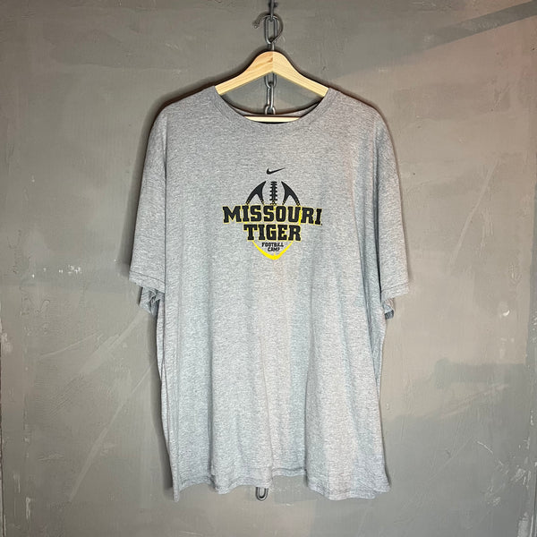 Nike Vintage T-Shirt (XXL)