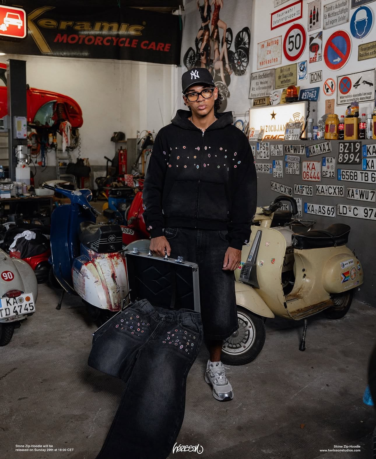 Herisson Rhino Zip Jacket (XS/S/M/L/XL)