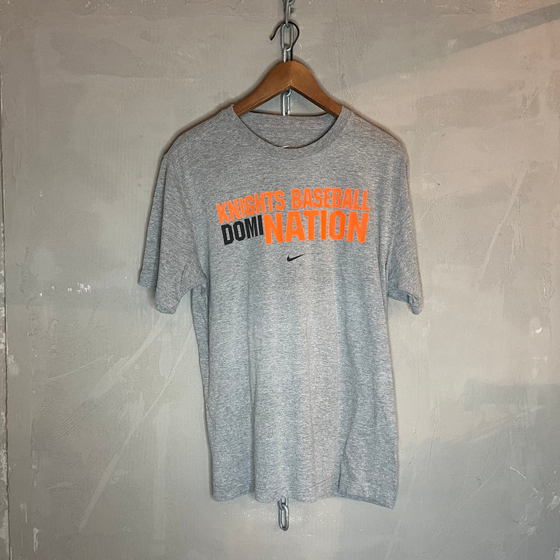 Nike Vintage T-Shirt (S-M)