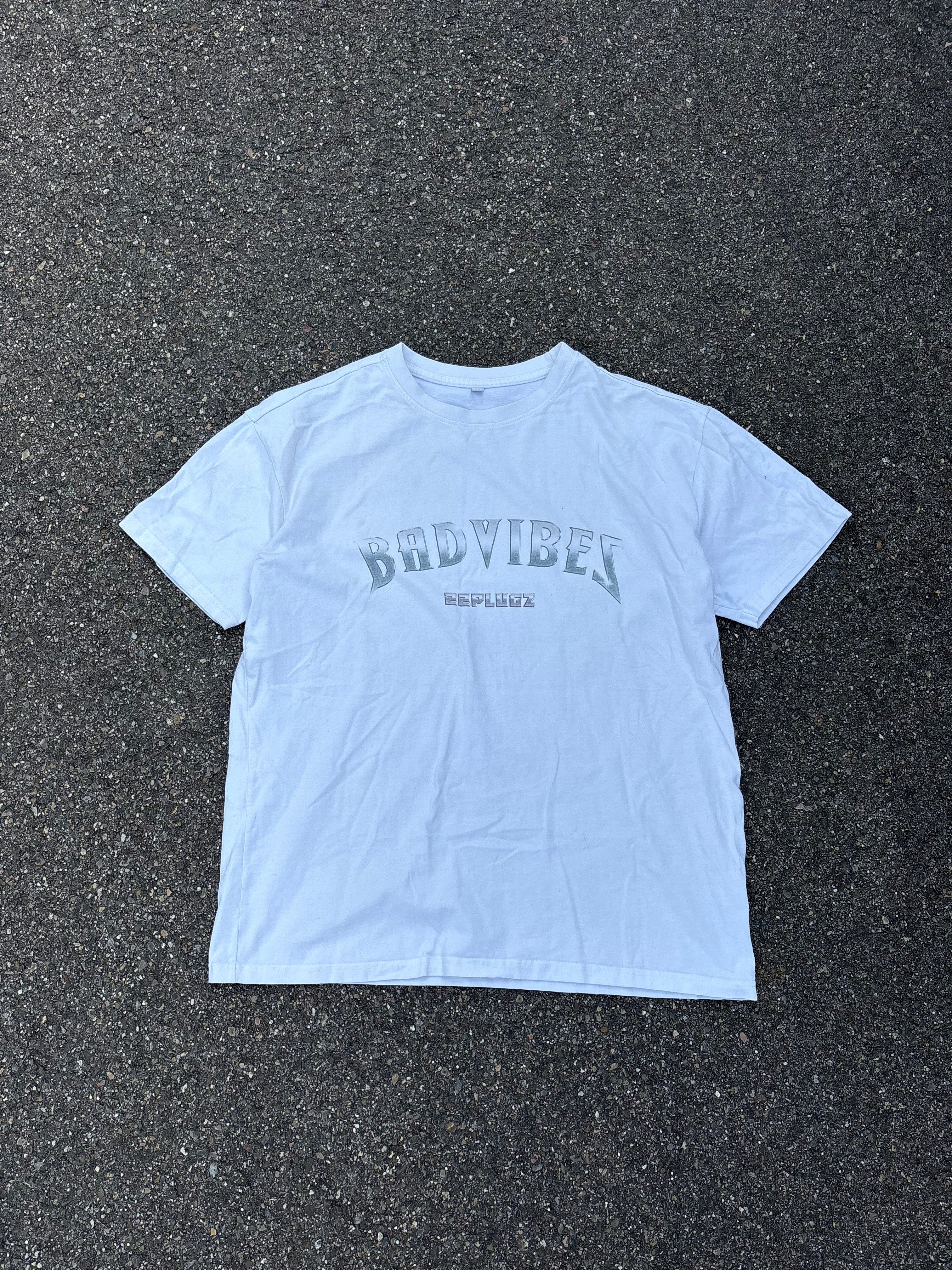 Bad Vibez Vintage T-shirt (M)